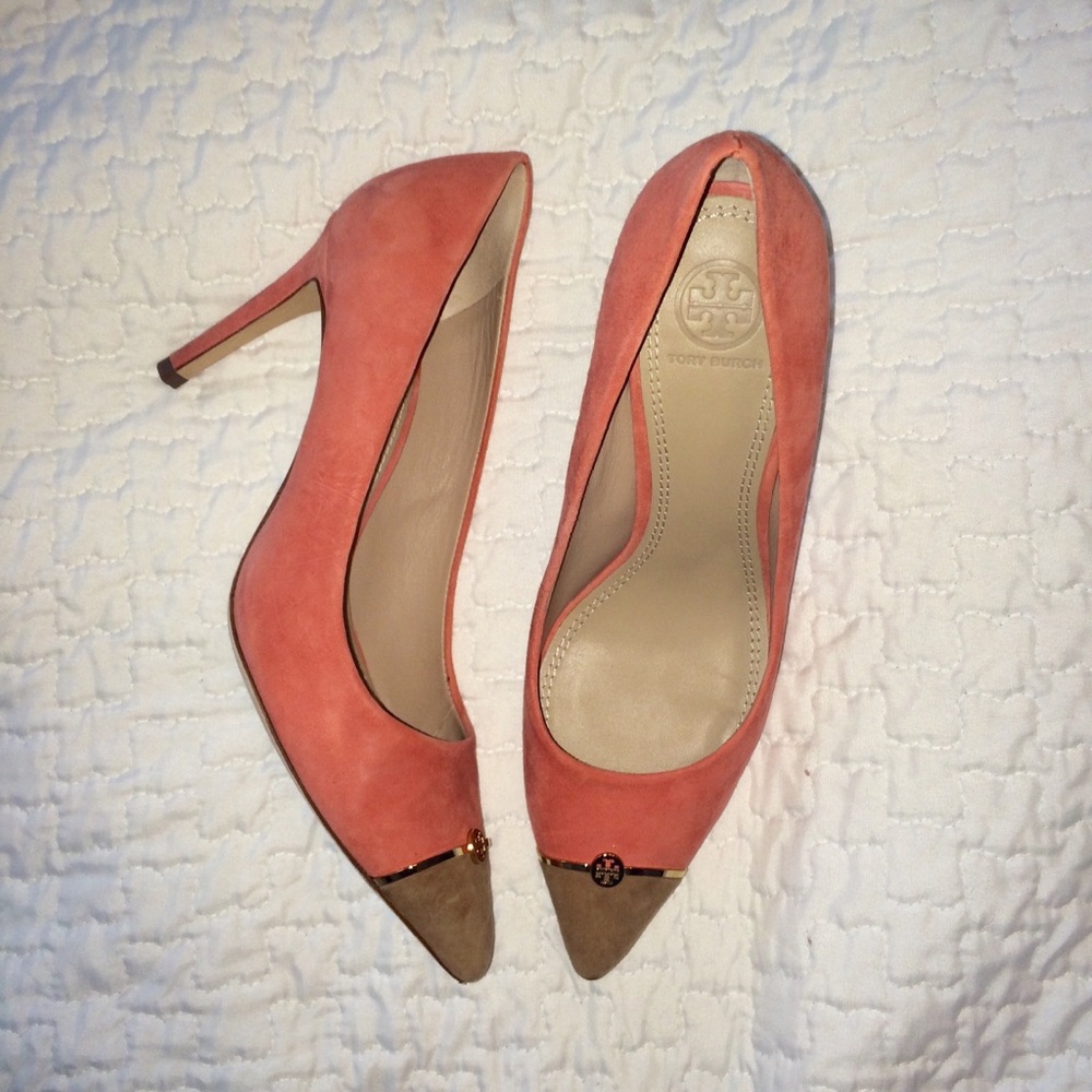 Tory Burch bar logo pump- coral